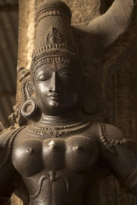 मलयध्वज राजाची ३ स्तनांची कन्या मीनाक्षी (छायाचित्र इंटरनेट वरून )