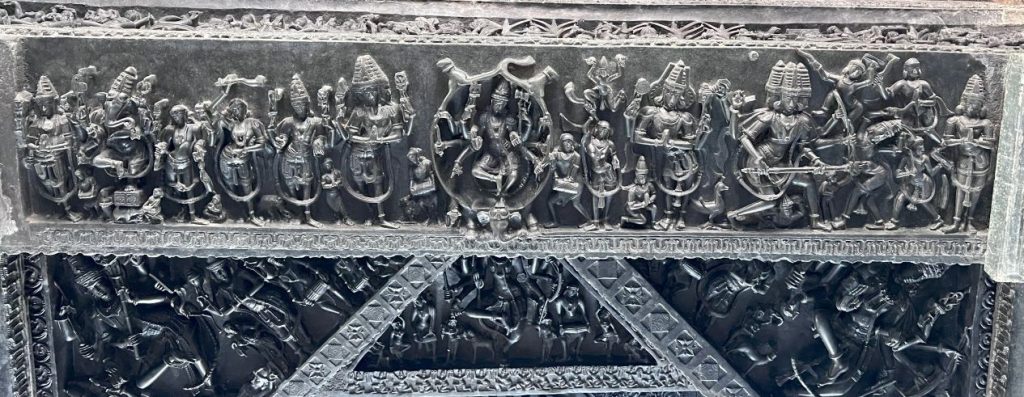 वितानावरील दक्षिणेकडील पट्टीका - काकतीय रुद्रेश्वर रामप्पा मंदिर
