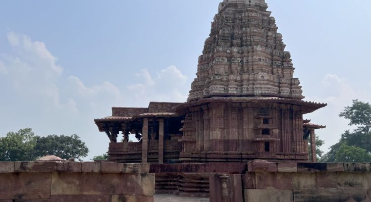 Kakatiya Ramappa Temple-काकतीय रुद्रेश्वर रामप्पा मंदिर