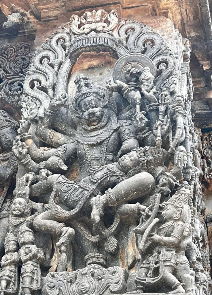 Hoaysaleshwar Narasimha-नरसिंह अवताराचे मूर्तिशास्त्र