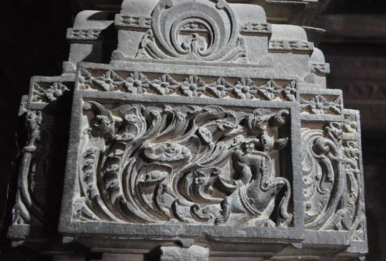 Inside-Temple-Makar-design