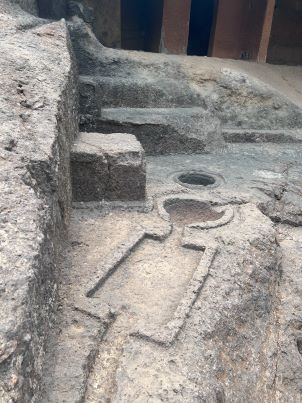 Kanheri Caves - Going-up-from-Cave11